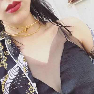 Внутреннее небольшое общественное дизайнерское уникальное ожерелье-чокер