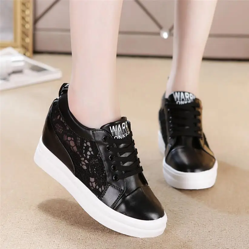 Женские сетчатые кроссовки на танкетке элегантные Лоферы без застежки удобная