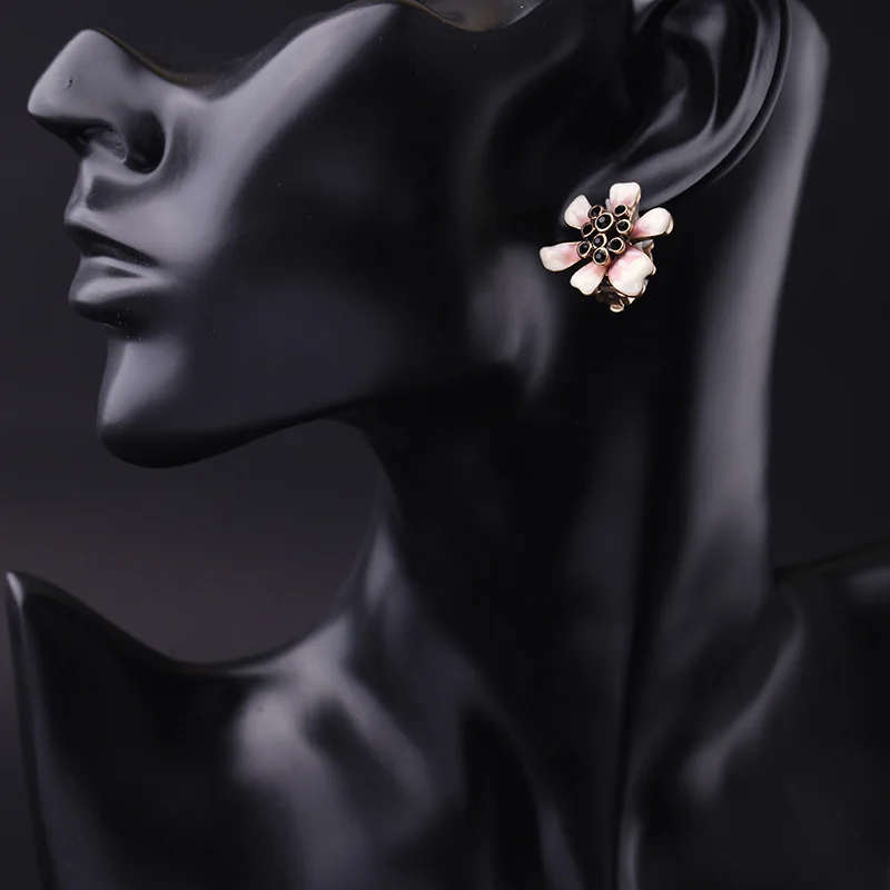 Новинка очарование Античное золото покрытием Аксессуары Эмаль Цветочные