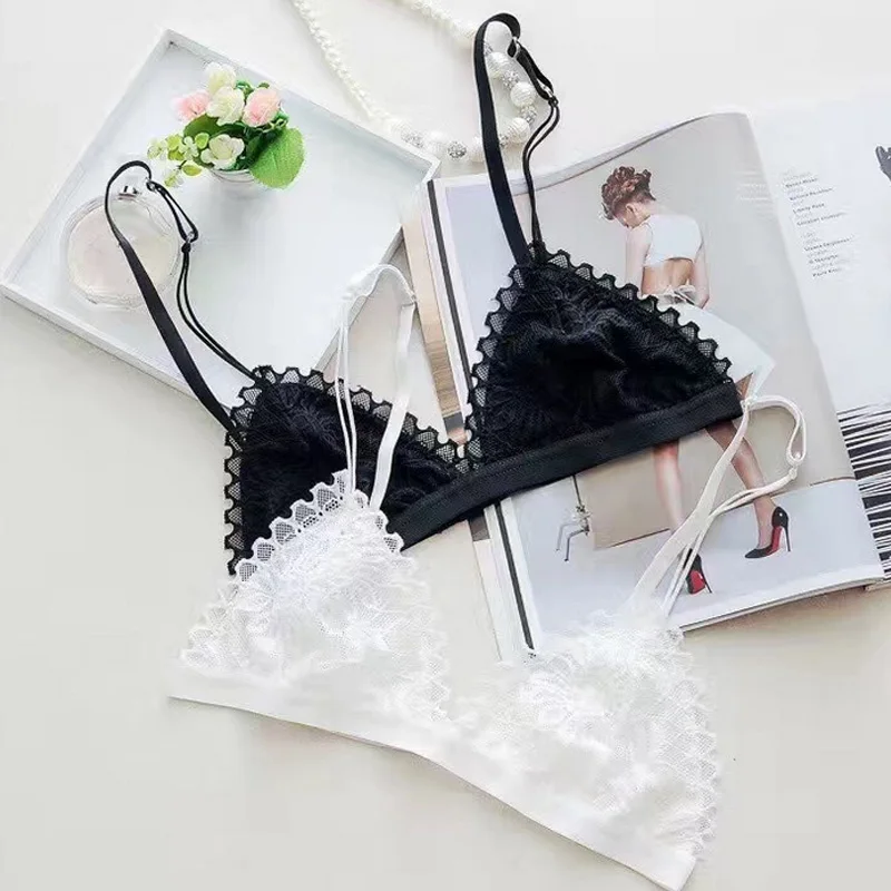 Женский бюстгальтер на бретельках однотонный кружевной с цветочным принтом