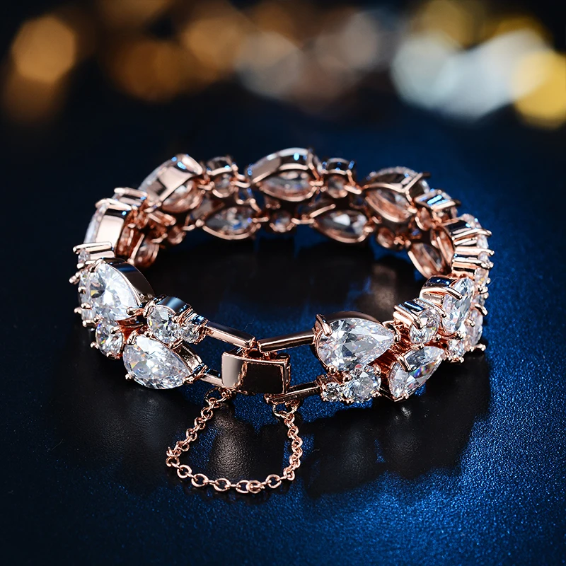 Женский золотистый браслет Мона Лиза плиссированный из прозрачного кубического