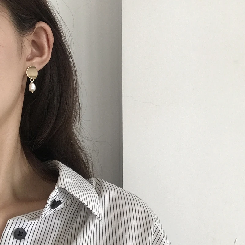 GHIDBK Gold Color Freshwater Pearls Dangle Earrings for Women Minimalist Metal Coin Disc Simple Statement 2018 | Украшения и