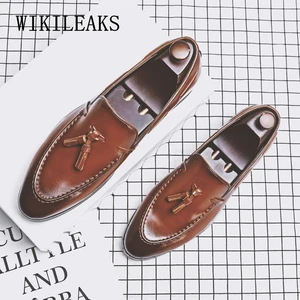 Итальянские оксфорды для мужчин; Дизайнерские официальные Мужские модельные туфли; Роскошные черные кожаные туфли для вечеринки и свадьбы; Мужские лоферы на плоской подошве с кисточками