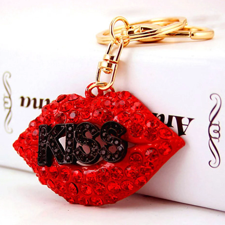 Творческий брелок с красивыми губами и стразами "KISS" - новинка, держатель для ключей, оберег для женской сумки, автоаксессуар, подарок для влюбленных R102.