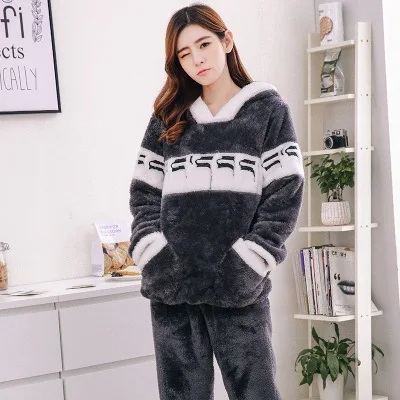 2017 осенние и зимние коралловые бархат Пижамы с капюшоном фланель пара длинными