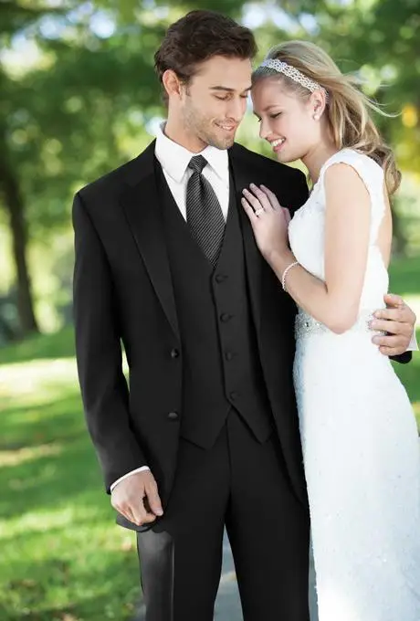 

New Arrivals Two Buttons Black Groom Tuxedos Notch Lapel Groomsmen Best Man Mens Wedding Suits( jacket+Pants+vest+tie)