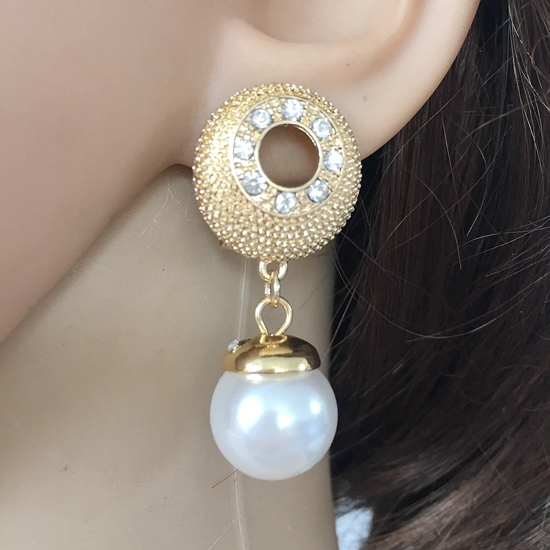 Новинка Красивая обувь с жемчугом чтобы увидеть больше стильных моделей клип