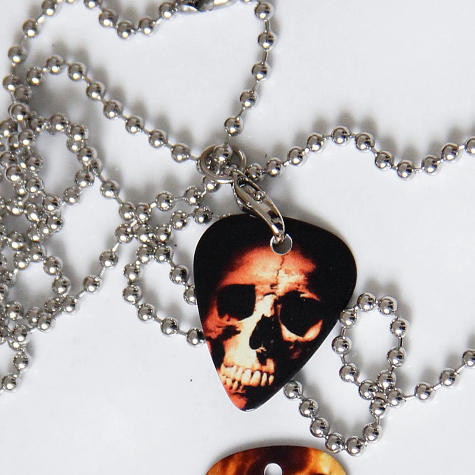 

Rock Skull AP-6R2NL Fire Celluloid Bass Guitar Picks Set 6pcs/set with Metal Necklace