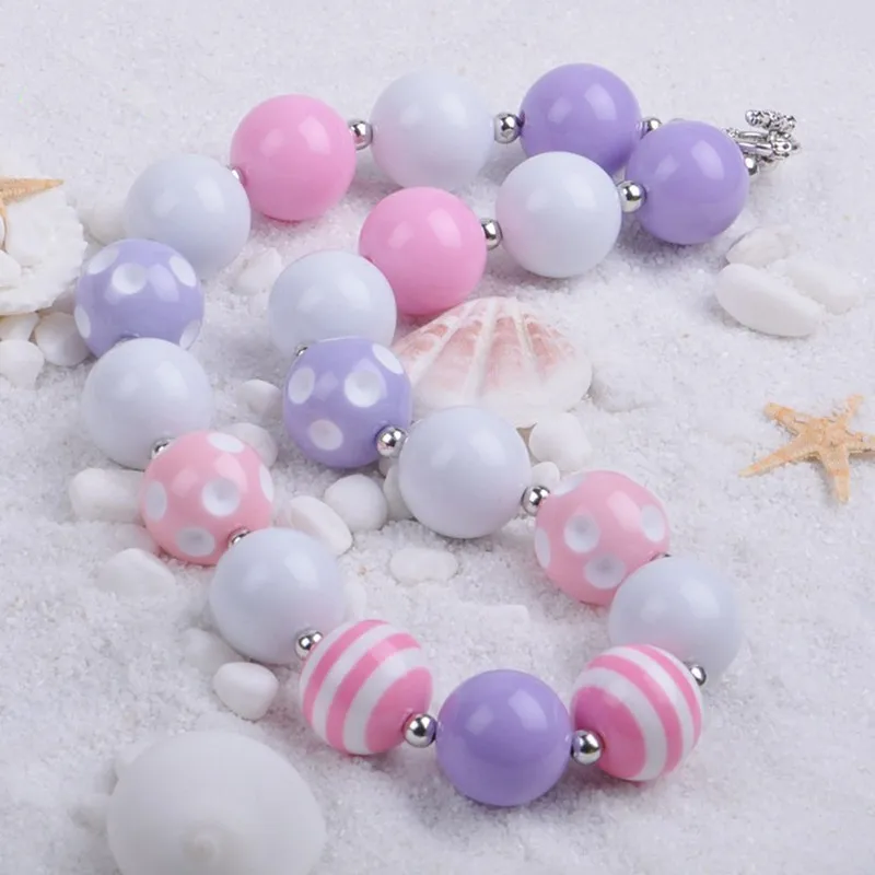 

5PCS New arrival Christmas Chunky Necklace Bubblegum beaded Necklace cute Little baby Girls christmas tree jewelry for kids