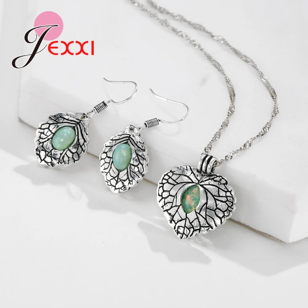 Ожерелье и вечерние Ги из серебра 925 пробы с зелеными кристаллами | Украшения