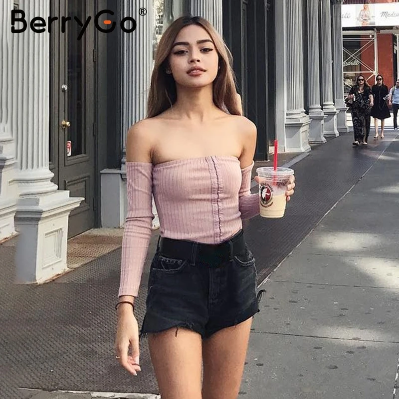 Женский трикотажный комбинезон BerryGo черный облегающий с длинным рукавом и