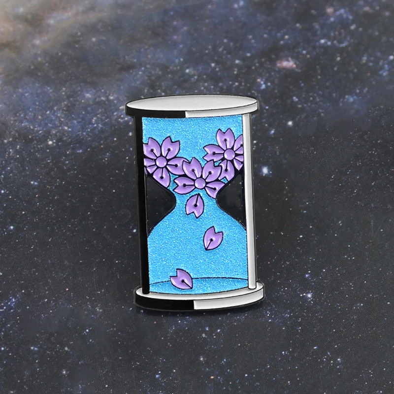 Весенняя японская брошь в виде голубых песочных часов фиолетовые лепестки