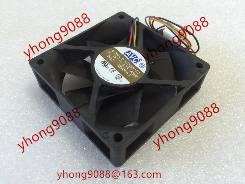 Вентилятор охлаждения сервера AVC DV07020B12U AS02 DC 12 В 0.7A 70x70x20 мм