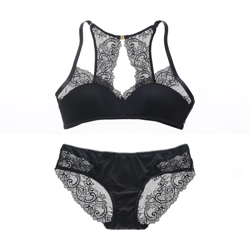 Комплект женского нижнего белья из бюстгальтера без косточек и прозрачных