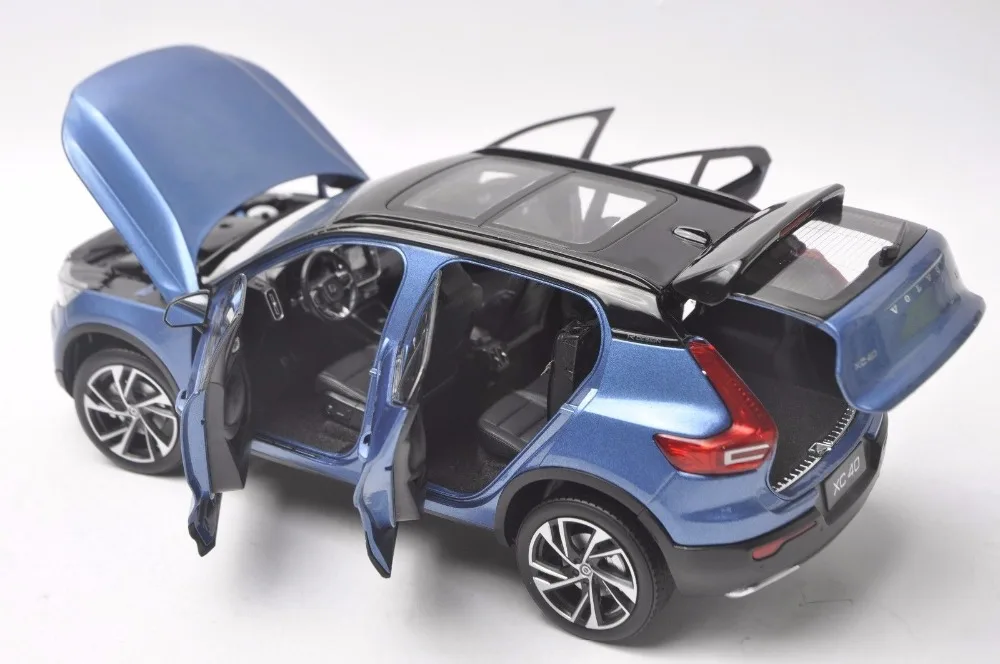 1:18 литья под давлением модель для Volvo XC40 синий внедорожник сплав игрушечный автомобиль миниатюрная коллекция подарки XC 40