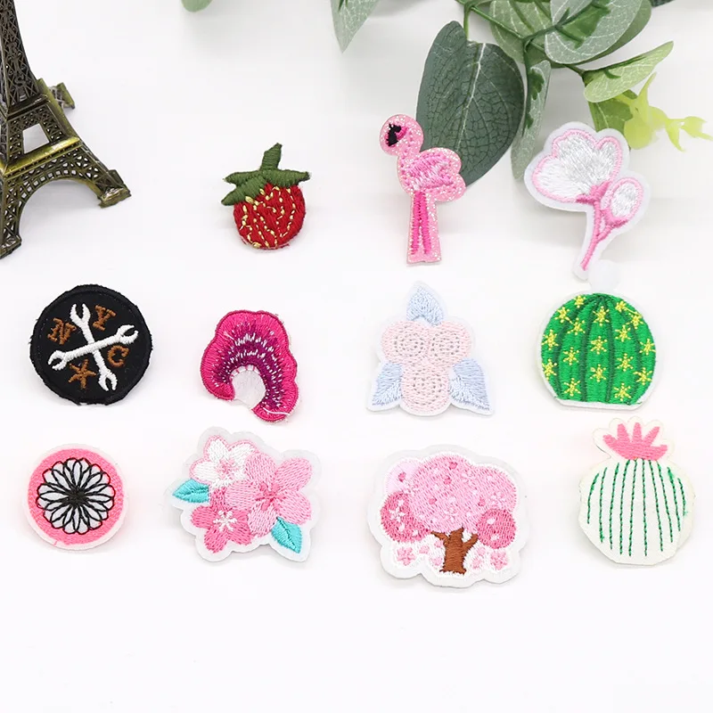 

12pcs/lot Cartoon embroidery patches Subsidies iron on patches clothes stickers DIY embroidered patches for clothes decoration