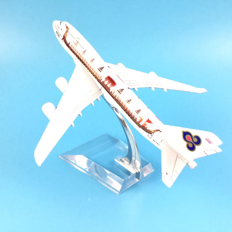Авиакомпании Боинг 747 тайская королевская барга модель самолета имитация 16 см