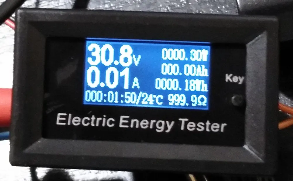 Зарядное устройство источник питания тестер емкости батареи мини LCD 150V 20A