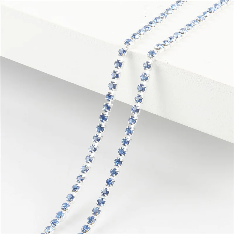 Light Blue Лидер продаж 1 м/лот 2/2. 5/2. 8/3 мм Стразы цепочкой, цепочки с кристаллами с серебрянной акантовкой, с украшением в виде кристаллов Стразы отделкой для Свадебная вечеринка украшения для изготовления ювелирных изделий - Цвет: Light Blue