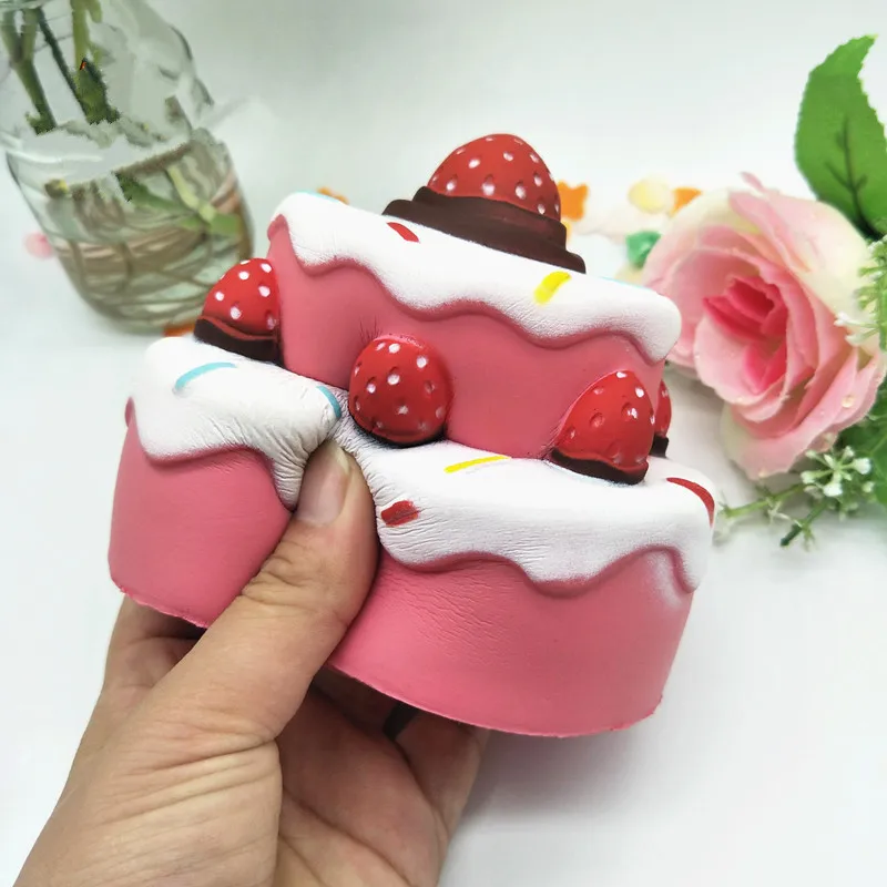 Сладкая игрушка Mochi Squishy Jumbo клубничный торт Ароматизированная очень медленно