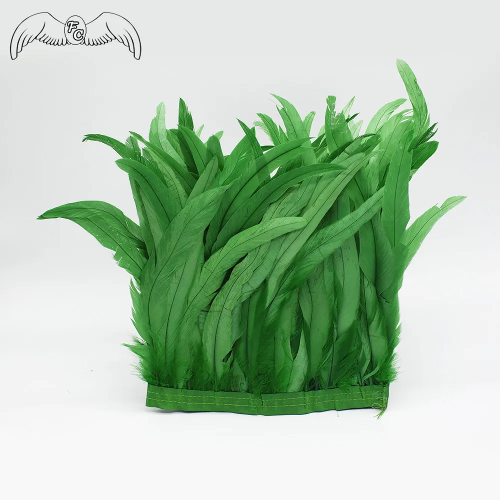 green 2 ярдов 25-35 см хвостовые перья птиц отделка отбеленный краситель перо бахрома лента для карнавального костюма DIY Одежда деко - Цвет: green