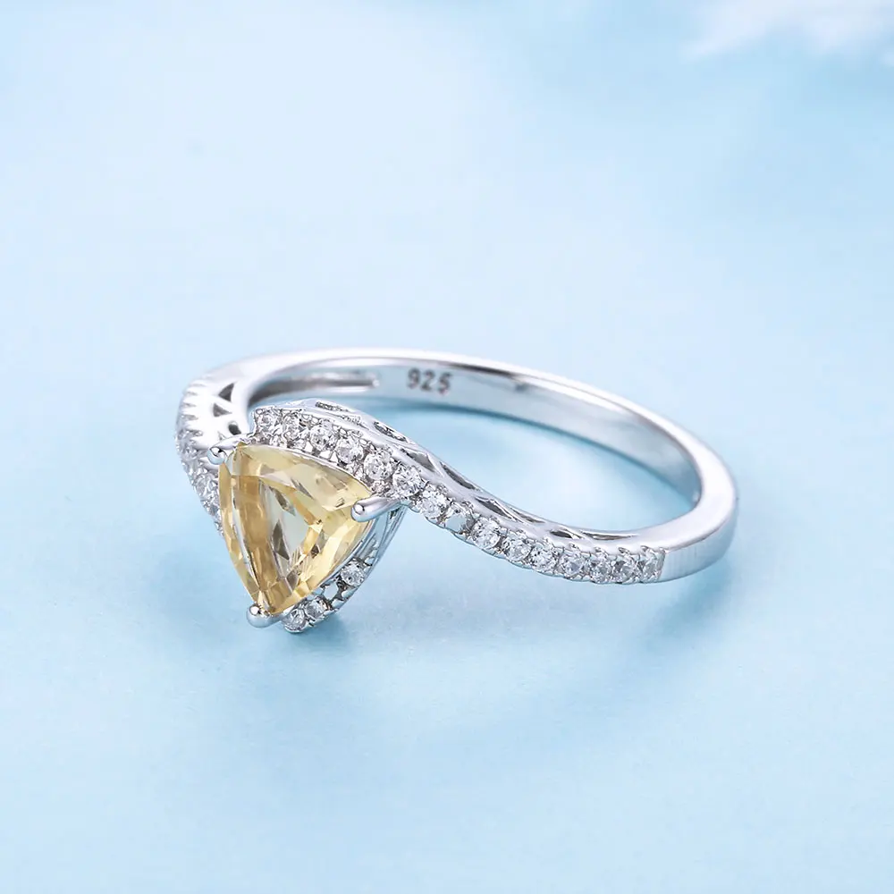 Дважды R природных Обручение кольцо с камнем Для женщин 1.0ct Треугольники