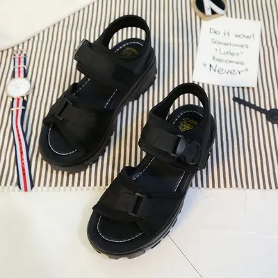 Женские шлепанцы на танкетке повседневные пляжные платформе и высоком каблуке