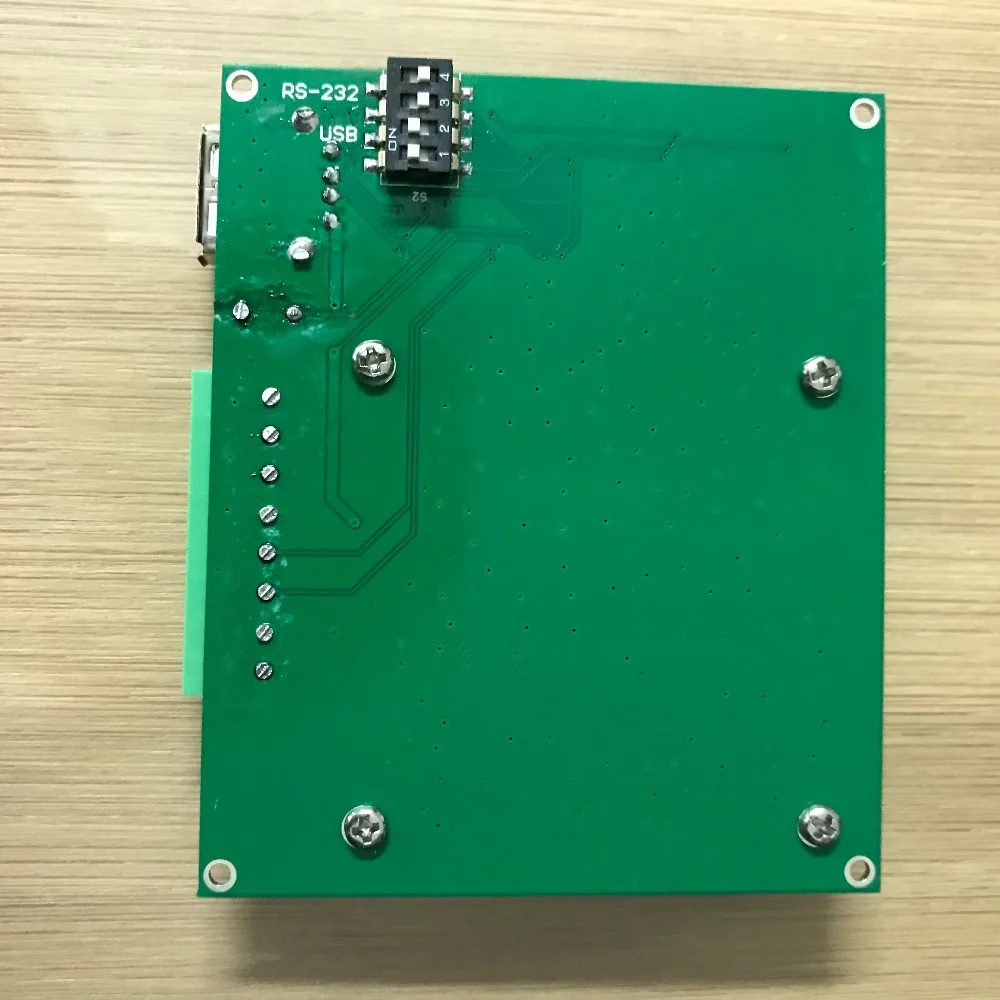 Маленький размер интерфейса большой радиус действия UHF RFID модуль с макетным