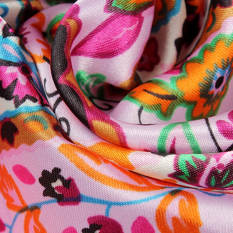 Головной платок Шелковый женский шейный с рисунком квадратный розовый 60 см