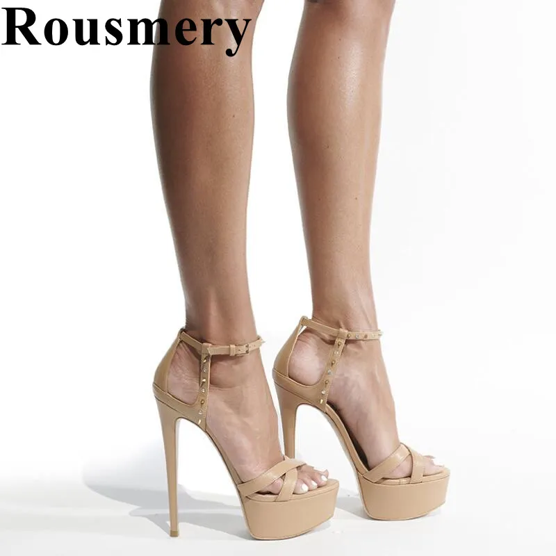 Женские босоножки на тонком высоком каблуке с открытым носком платформе пряжкой
