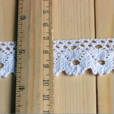 White 2.5cm width 5/10/20 Вт, 30 Вт, 40/50 ярдов 2,5 см/4 см Ширина из хлопка для маленьких девочек кружевная отделка, для пошива Белый Бежевый DIY ручной работы с кружевной лентой украшения - Цвет: White 2.5cm width