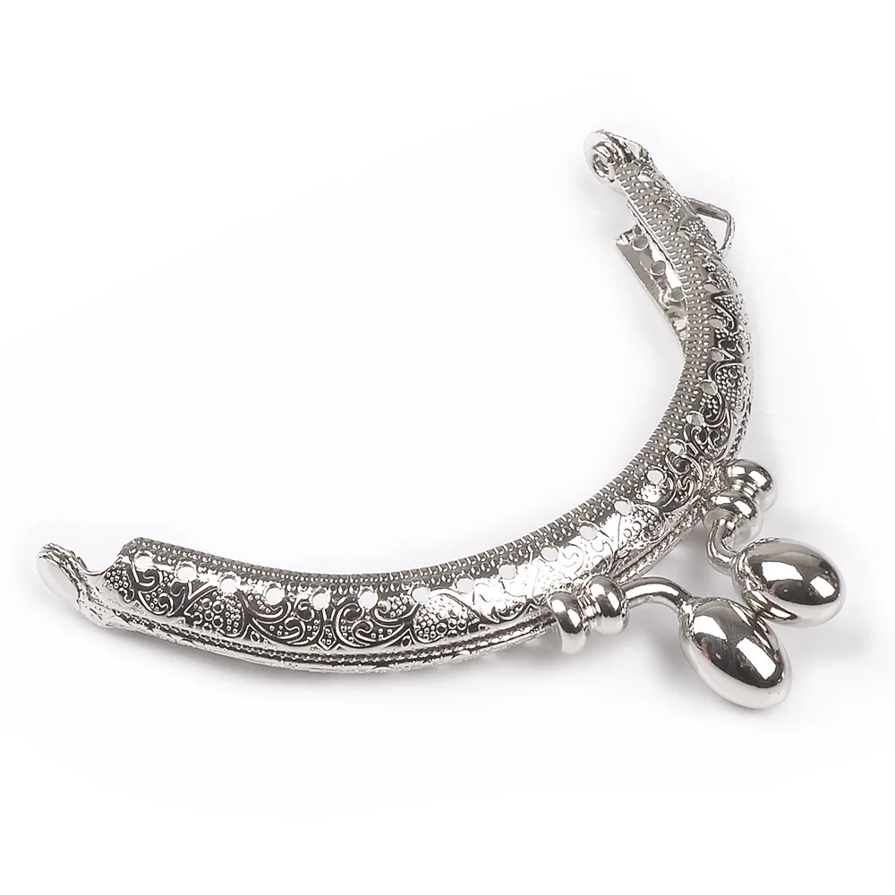 Silver 8.5cm Retro Round Metal Purse Frame Handle for Clutch Bag Coin Kiss Clasp Lock Antique Bronze Hardware Bag Accessory - Цвет: Silver