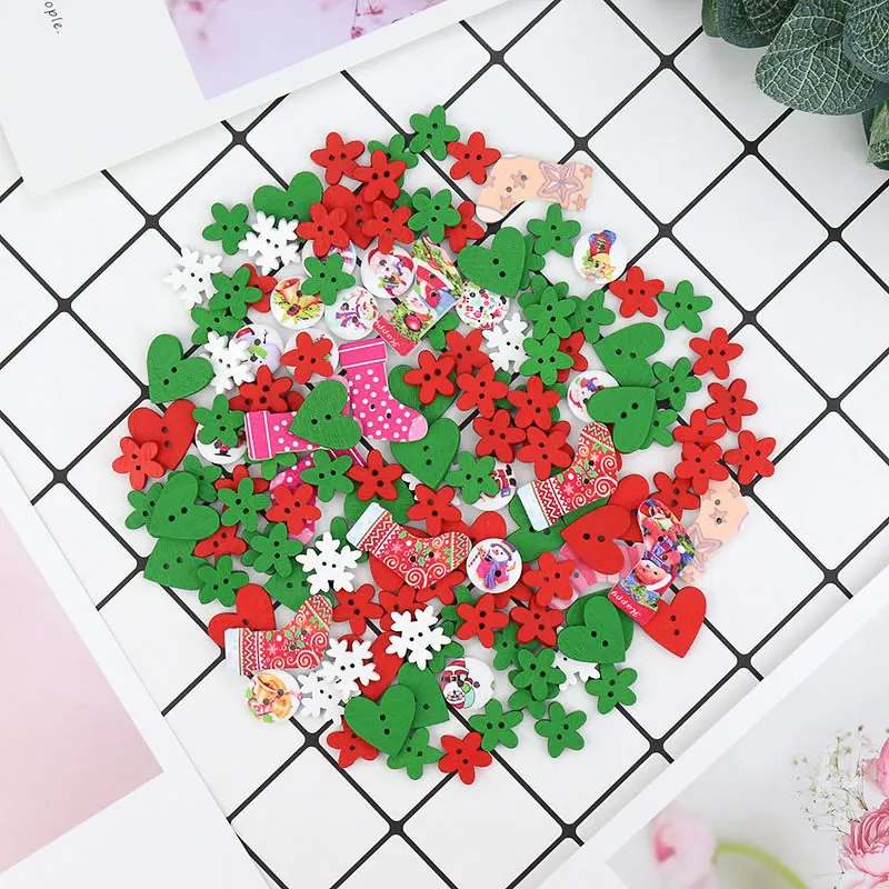 Веселая Рождественская тема деревянные пуговицы 50 штук пакет несколько дизайнов