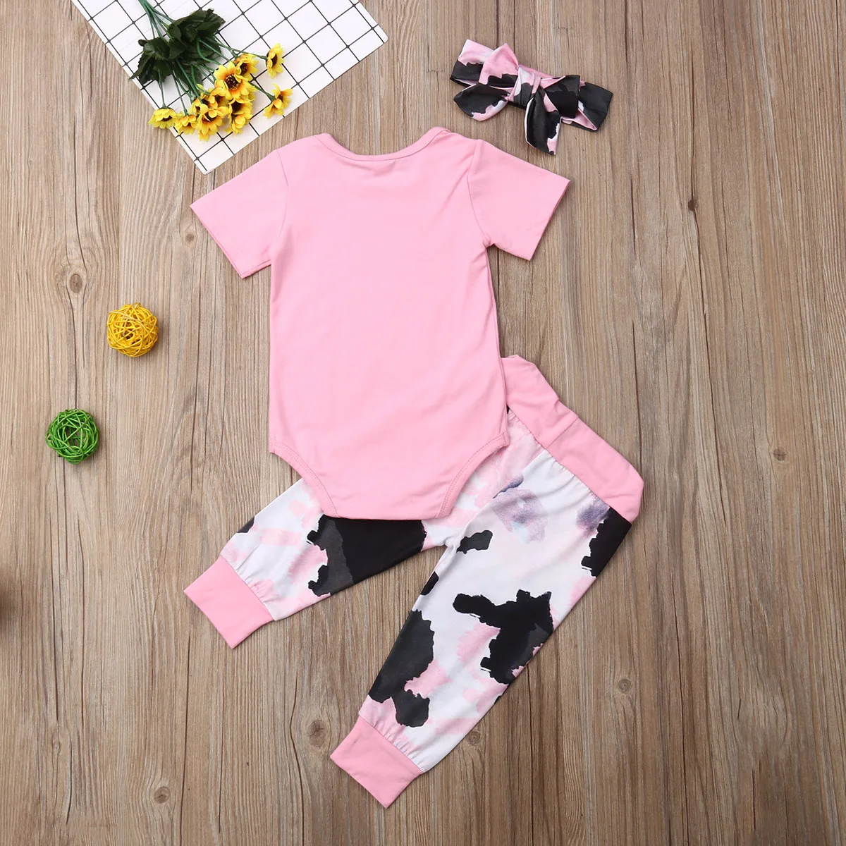 Комплект одежды розового цвета для маленьких девочек 3 предмета футболка с