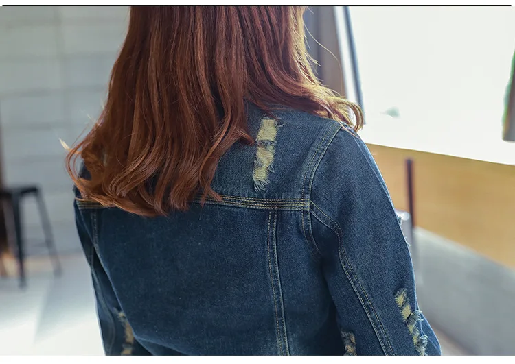 Женская джинсовая куртка стрейч короткая с длинными рукавами весна-осень 2017 |