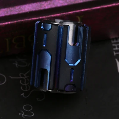 Titanium V2.2 Нож из титанового сплава Мини наконечник аксессуары для гироскопов игрушки для взрослых индивидуальная декомпрессия EDC - Цвет: Titanium V2.2