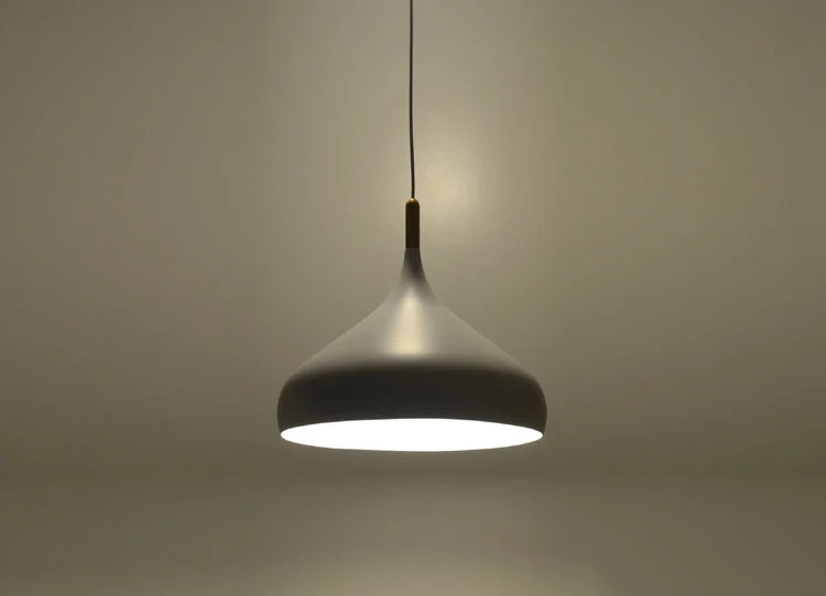 Красивая Белая и черная люстра светильник алюминиевая Подвесная лампа