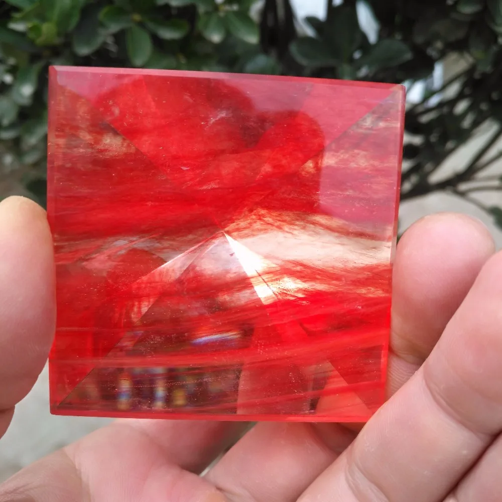 

6cm quartz crystal pyramid red smelting crystal chakra wand decorative crystal stones and crystals