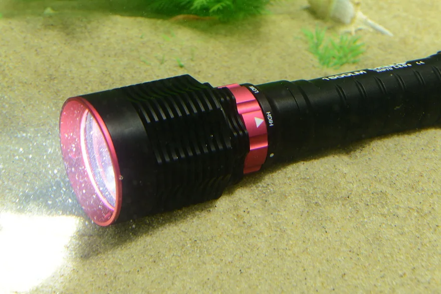 Светодиодный фонарик TrustFire TR DF010 Cree XHP70 желтый свет 3000K/белый 6500K 1600 люмен для