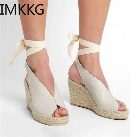 Женские замшевые сандалии на танкетке с открытым носком платформе шнурках S80082 |