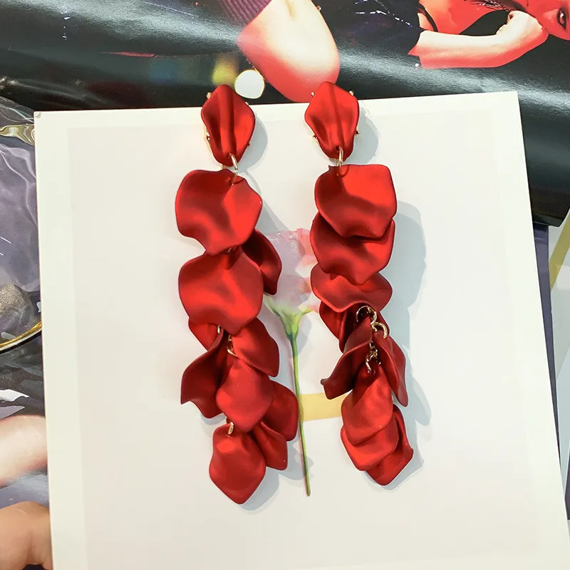 FYUAN, длинные висячие серьги с кисточками для женщин, Bijoux, красные висячие серьги с лепестками из смолы, свадебные, вечерние, ювелирные изделия, аксессуары, подарки