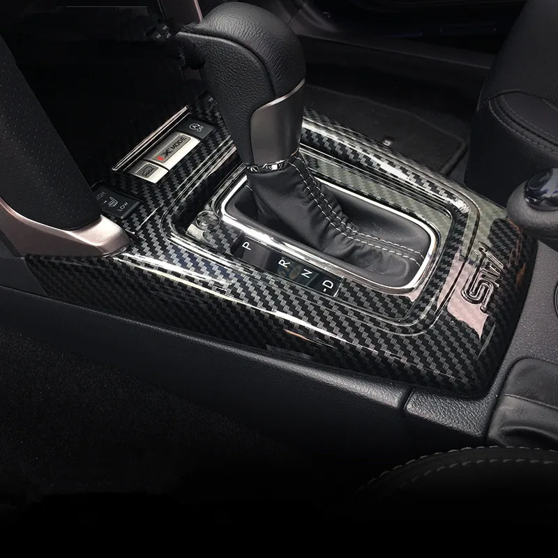 Углеродного волокна шестерни Цельнокройное Украшенные Крышка для Subaru Forester 2013 14 15 16 17 AA479