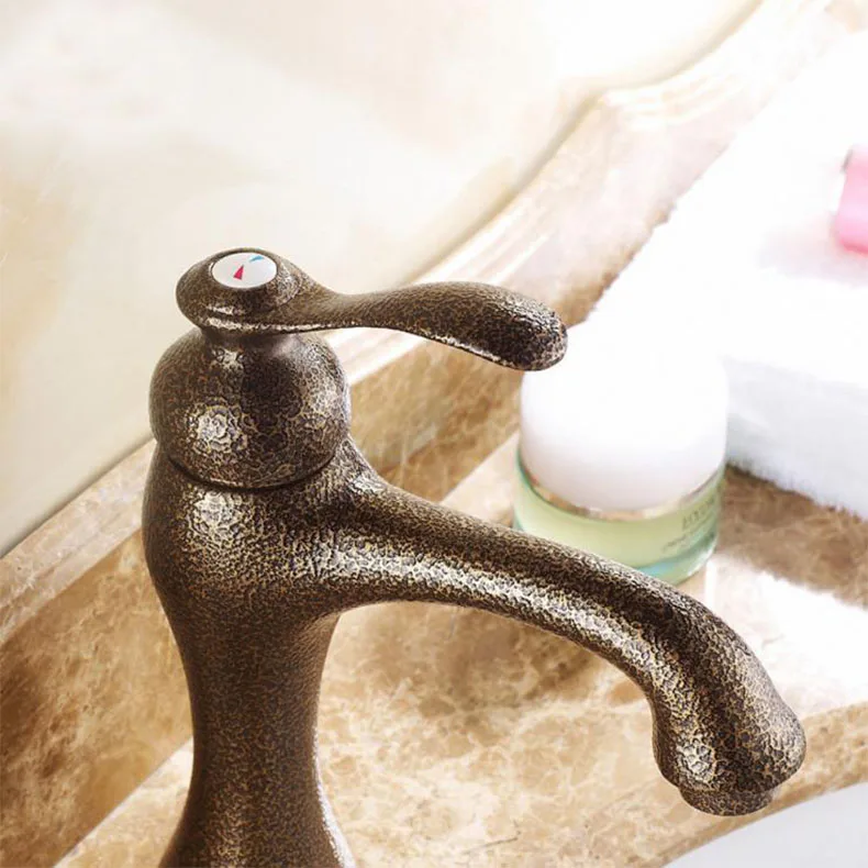 2017 новое поступление модный Римский бронзовый кран для раковины Твердый