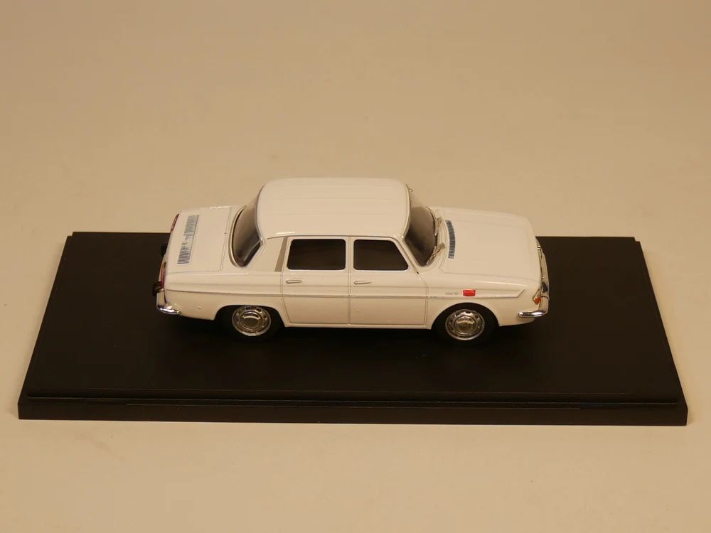 Модель ist 1:43 бутиковый автомобиль Renault 10 игрушки из сплава для детей детские
