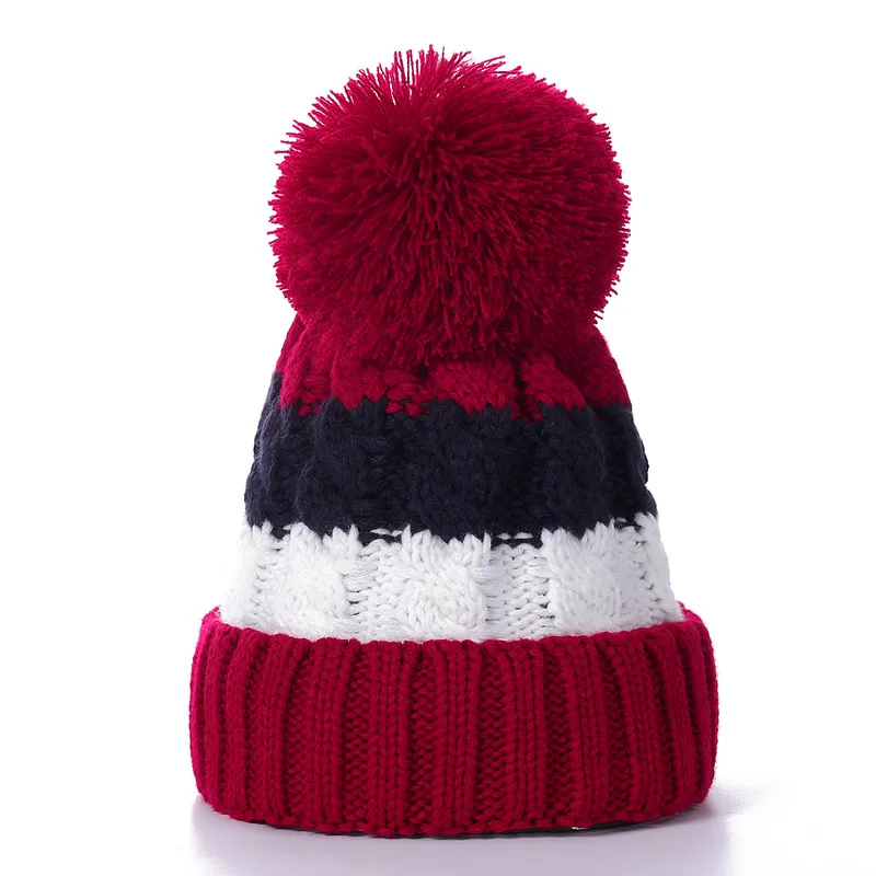 Red Black Новая теплая зимняя женская шапка, женская мягкая шапка с меховой подкладкой, теплый шарф для шеи, толстая цветная вязаная шапка в полоску, модная шапка с помпоном - Цвет: Red Black