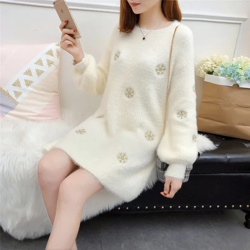 Autumn New Sweater Women O-Neck Pullover Imitation Velvet Long Loose Snowflake Embroidered Lantern Sleeve Knitted MZ3155 |