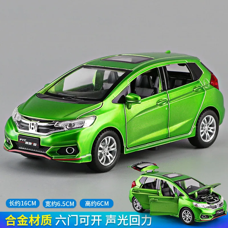 Зеленый 1/32 Honda Fit литые под давлением автомобили игрушечный транспорт люк хэтчбек Вытяните назад коллекционные игрушки для автомобилей со звуком и светильник для детей - Цвет: Зеленый