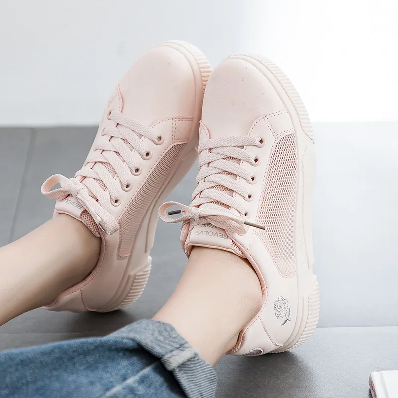 2019 женская обувь белые женские кроссовки с вышивкой Вулканизированная сезон