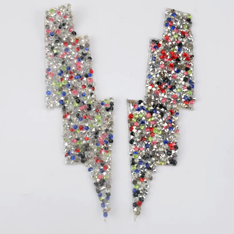 Сверкающие разноцветные лазерные патчи со стразами и пятью заостренными 10