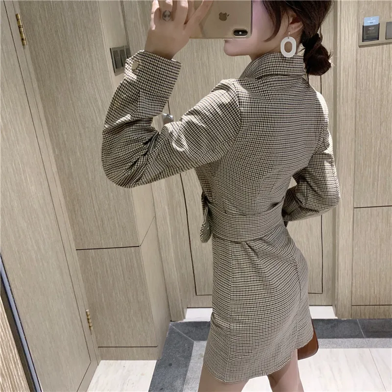 Женское винтажное платье в клетку облегающее с высокой талией и длинным рукавом